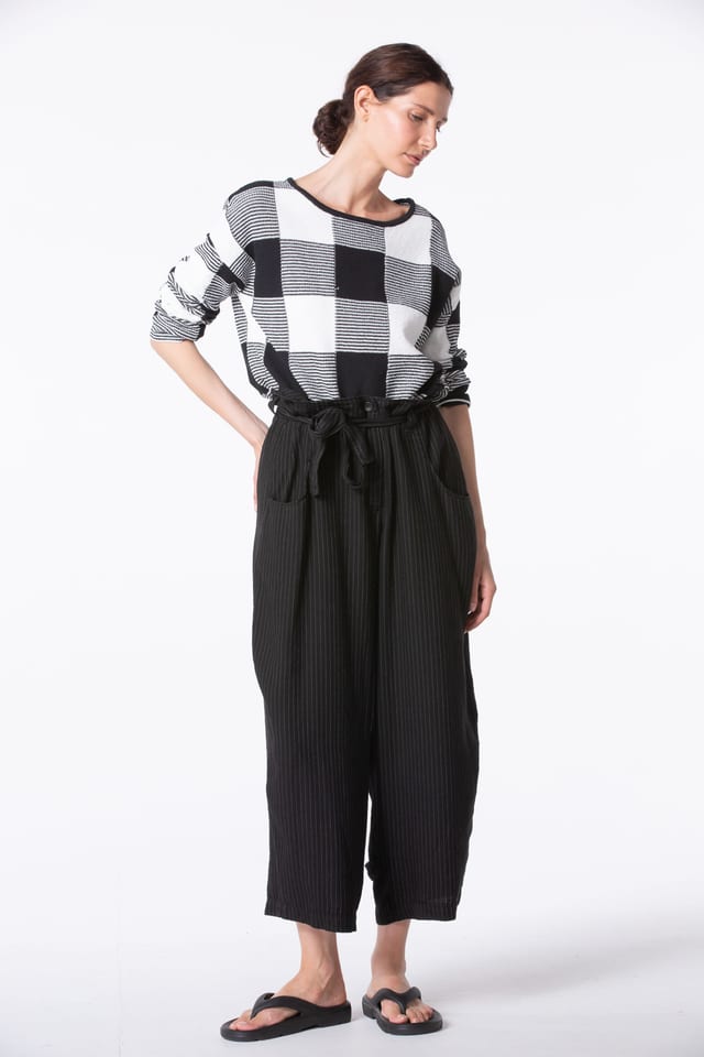 Trousers 421 - Linen-Lyocell Herringbone with Pinstripe - 990BLACK - 10240110085