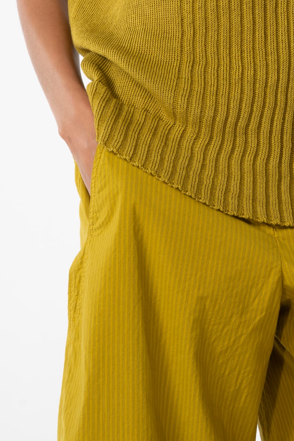 Trousers 639 - Irregular, fine stripes on stretch cotton - 750NUGGET - 10260110530