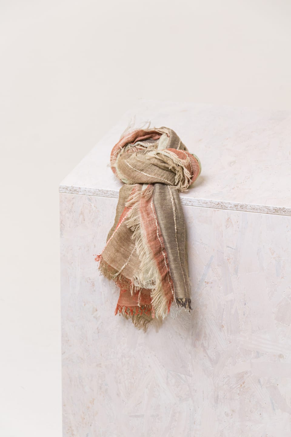 Scarf 608 - Linen blend with bouclé yarns - 780PALMTREE - 10260110908