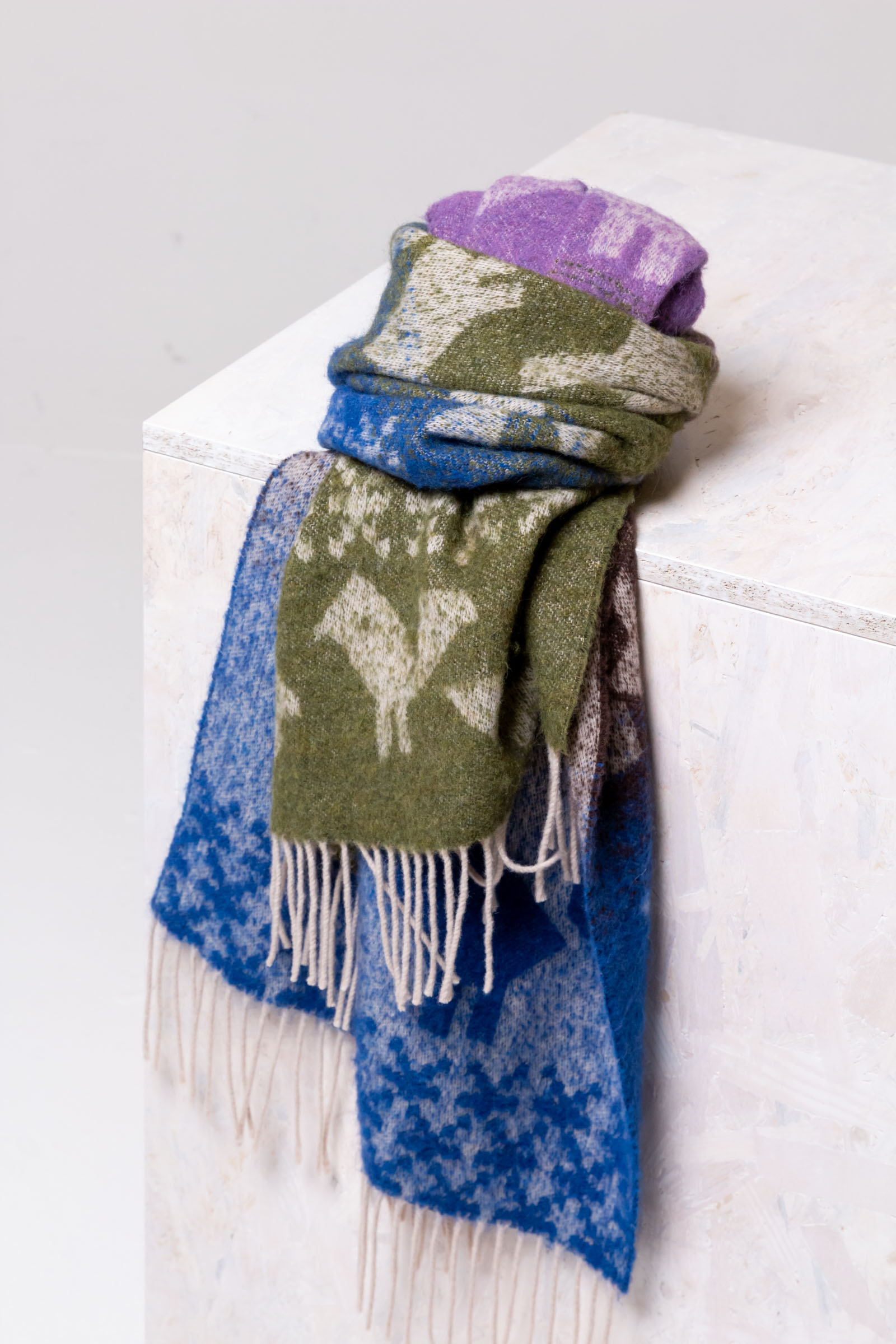 Scarf 304