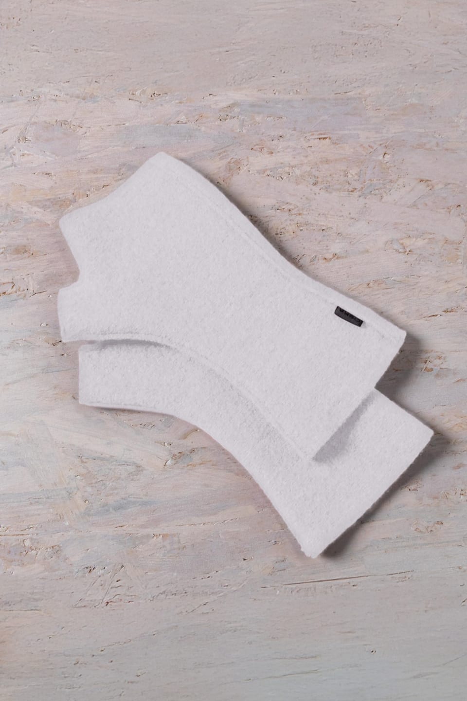 Glove 402 - Premium OSKA boiled wool - 120ECRU - 10240714028