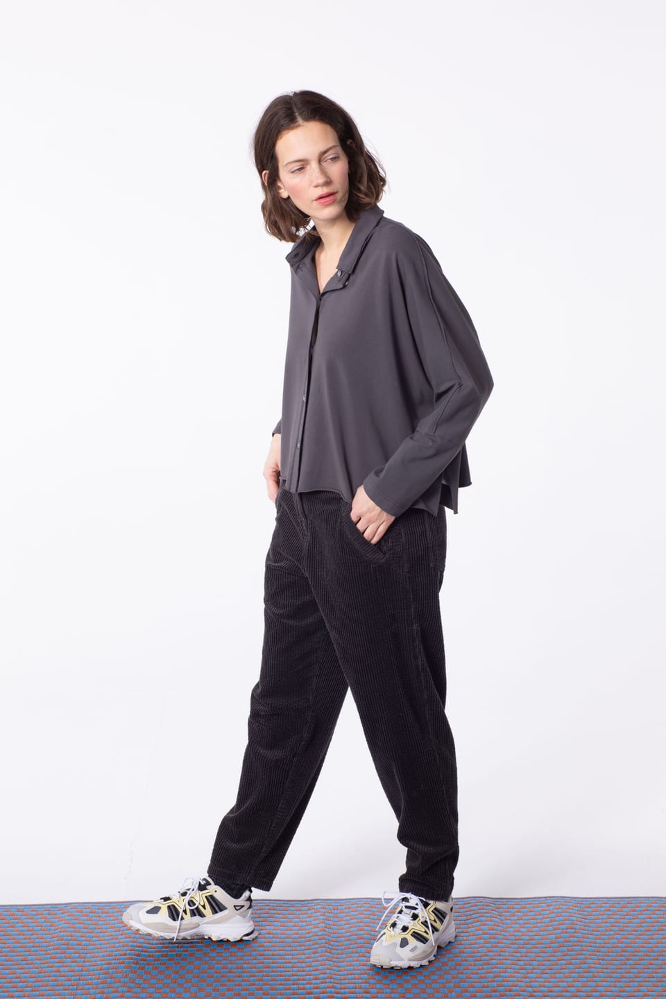 Trousers 406 - Wide-waled cotton corduroy - 890PAVEMENT - 60240710014