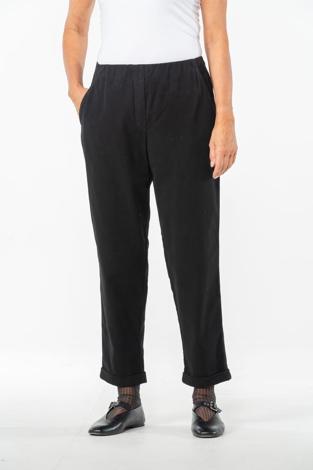 Trousers 526 - Stretchy cotton-lyocell moleskin - 990BLACK - 10250710078