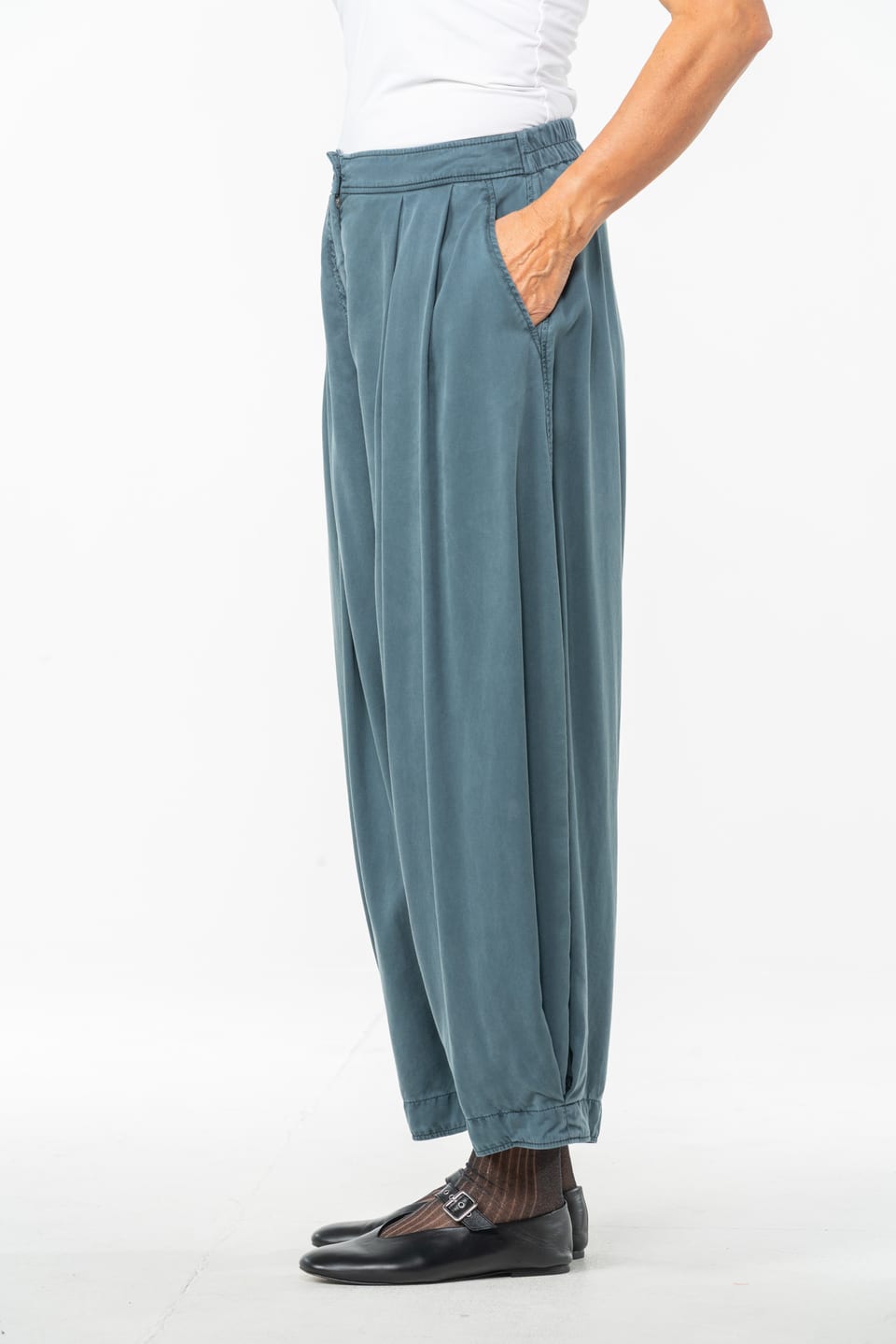 Trousers 527 - Pure lyocell piqué - 562PACIFIC - 10250710090