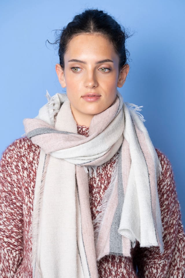 Scarf 6906 - Viscose-wool blend with slub yarns - 330QUARTZ - 10260710906